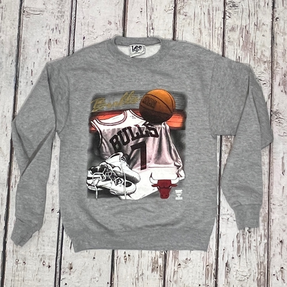 Chicago Bulls Vintage NBA Basketball Crewneck Pullover Sweatshirt Kids Boys